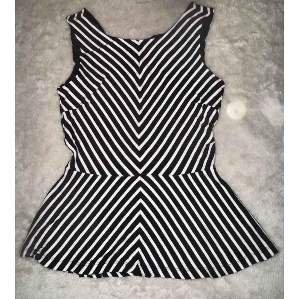 Banana Republic Black White Chevron Stripe Peplum Top Sleeveless Blouse Size 0